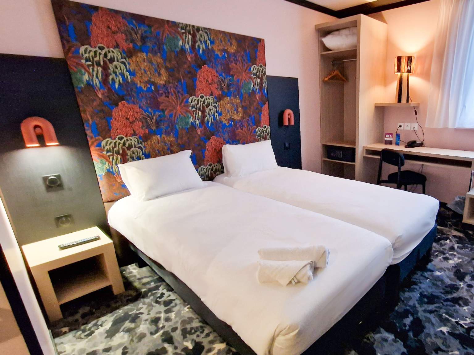 Chambre à deux lits Hotel Valmy Dijon Nord Kyriad Prestige